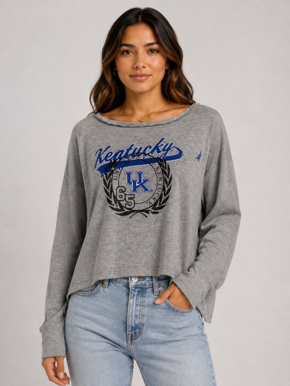 NCAA Kentucky Wildcats XL Gray Distressed Long Sleeve Shirt